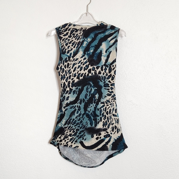 W118 Walter Baker Hi Low Knit Material Tunic Animal Print Teal Top Draped Neck - Picture 6 of 8